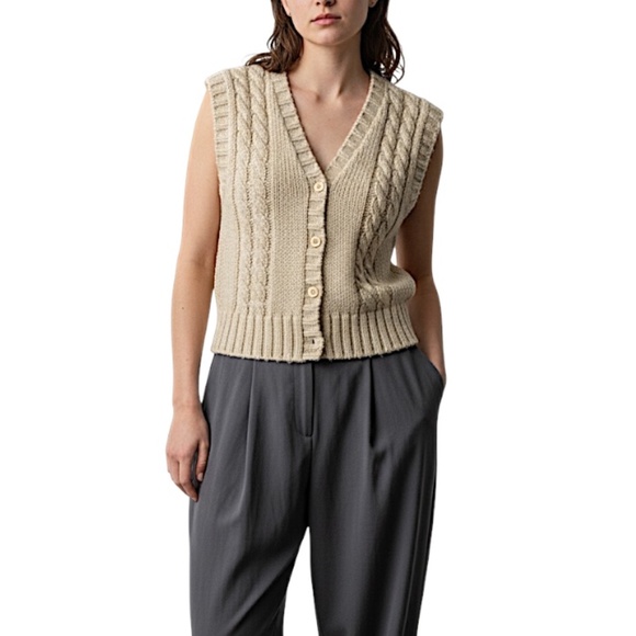 Vintage 70s 80s beige knit cap sleeve cardigan sweater vest M - Picture 3 of 12